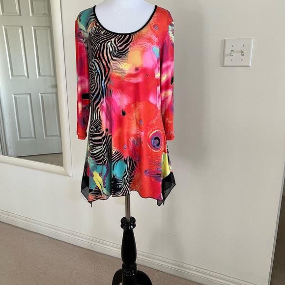 ADX ladies top in bright print! - Picture 4 of 8